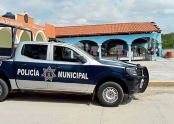 El hombre quiso agredir y atropellar a dos mujeres.