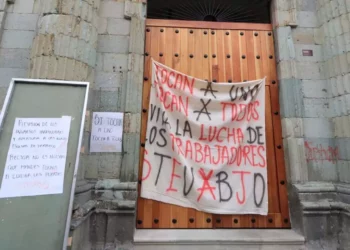 Foto: Adrián Gaytán // La Rectoría de la UABJO valorará con los directores de cada facultad, instituto y escuela el estudio en modalidad virtual.