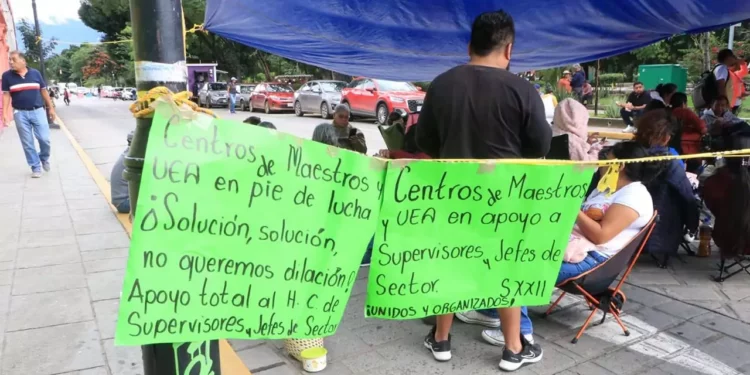 Foto: Adrián Gaytán // Los manifestantes decidieron mantener el plantón que instalaron desde la semana.