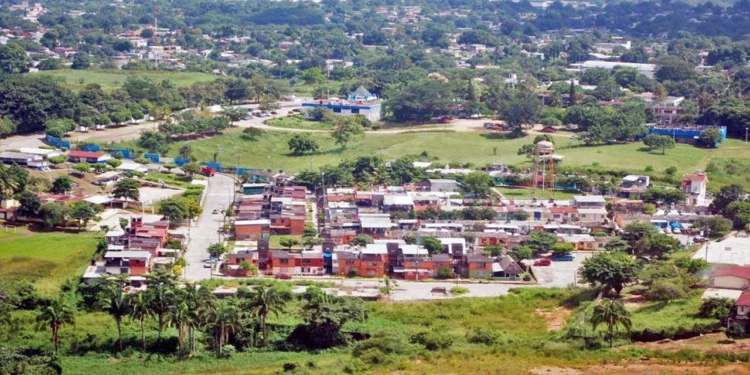 Foto: redes sociales // Unidad habitacional en San Juan Bautista Tuxtepec, una de las ciudades con rezago en servicios.