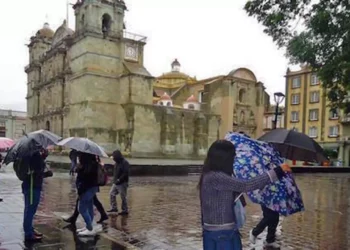 Foto: Archivo El Imparcial // Una zona de baja presión localizada frente a las costas del estado de Oaxaca generará lluvias intensas de 150 a 250 milímetros (mm) en las regiones de la Costa y Sierra Sur.,