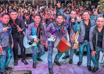 Con un lleno total en el Rodeo Tlaquepaque, Estrellas de Tuzantla reafirmaron su éxito en la música regional mexicana.