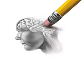 Foto: internet – ilustrativa // La OMS señala que la enfermedad de Alzheimer es la forma más común de demencia y puede contribuir al 60-70% de los casos.