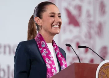 Sheinbaum advierte a diputados y senadores: “se eliminará el fuero”