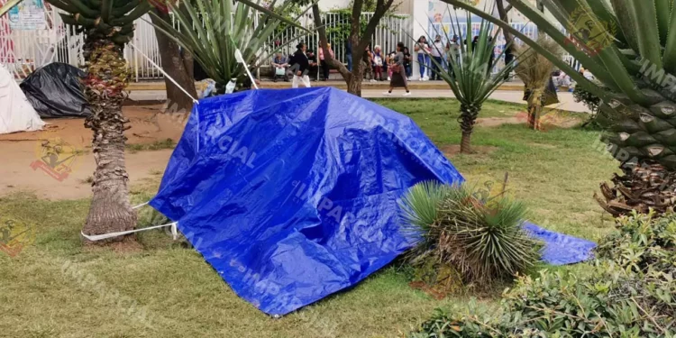 “Viven” en inmediaciones del Civil sin techo, atención ni recursos