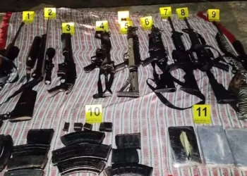 Aseguraron un arsenal y diverso equipo táctico al interior de un presunto narco-rancho.