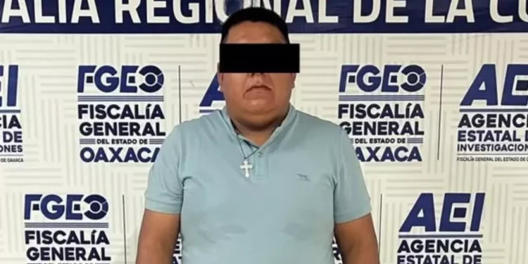 Capturan a presunto homicida por asesinato en cancha de fútbol en San Juan Cotzocón