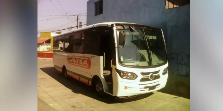 Se derramó el atolito… y la polémica también: acusan a chófer de ATSA de agresión