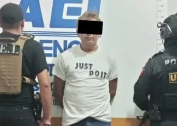 Autoridades trasladan a S.O.S., detenido en Chihuahua tras ocho años prófugo por homicidio en San Esteban Atatlahuca, Mixteca.