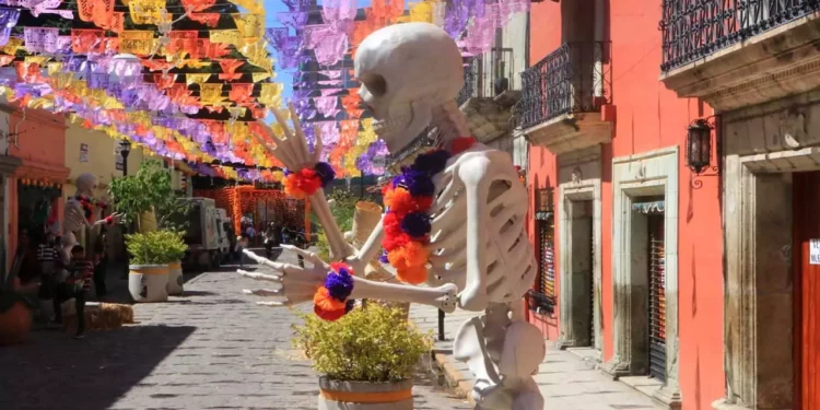 Fotos: Adrián Gaytán // Adornos, sin alma y alejados de las tradiciones oaxaqueñas.