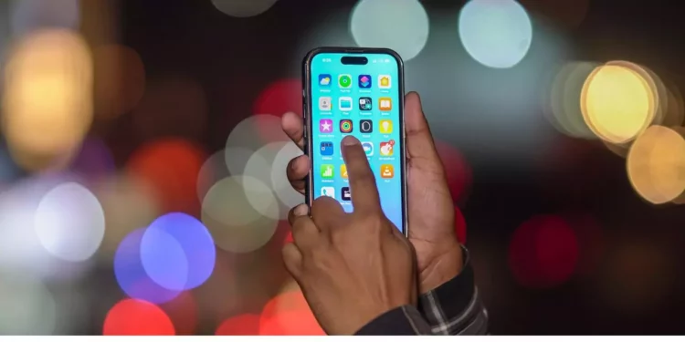 ¿Cuáles son las apps consumen tus datos móviles aunque no las uses?