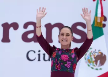 “La economía resiste y la transformación avanza”, afirma Sheinbaum en su informe