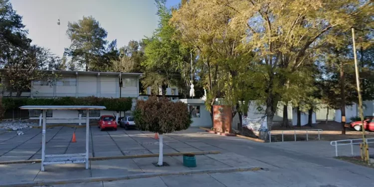 Intoxicación de alumnos en CONALEP de Santiago Huajolotitlán por alimentos en mal estado