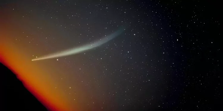 No necesitas telescopio: el cometa Lemmon brillará este fin y así puedes verlo desde casa