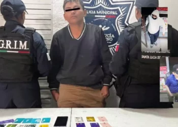 Cae presunto asaltante serial tras robo con violencia en tienda Oxxo en Valles Centrales