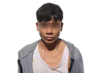 El joven, que dijo llamarse Julio C. G., de 19 años, fue puesto a disposición de la Fiscalía.