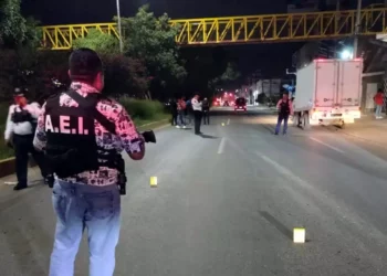 Elementos de la AEI aseguraron la zona y los primeros indicios.
