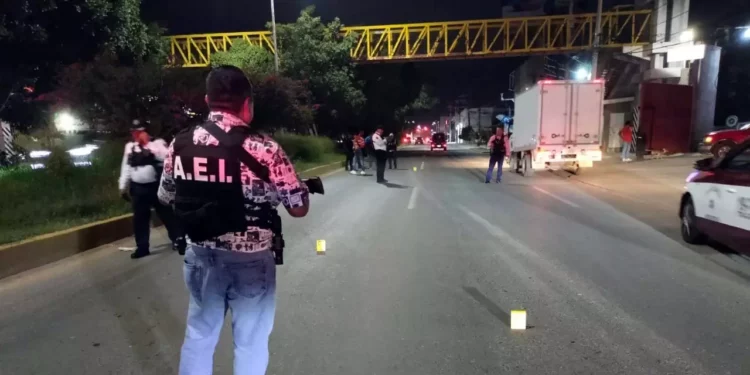 Elementos de la AEI aseguraron la zona y los primeros indicios.