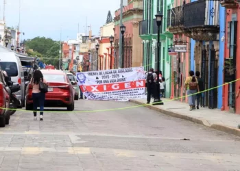 El Frente exige el derecho de proponer a un familiar directo para heredar sus plazas.