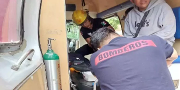 Fueron atendidos por personal médico de bomberos.