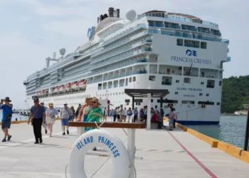 Arribo de cruceros, por debajo de cifras de 2024 en Huatulco