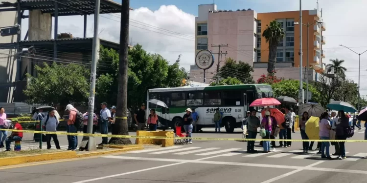 Plantón y bloqueos, hasta el 7 de octubre