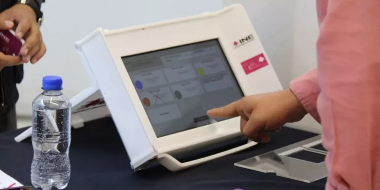 “Truenan” partidos voto por internet desde el primer debate