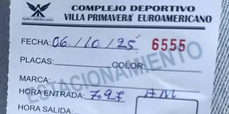 Amplían privatización en el Polideportivo; cobran estacionamiento, hay opacidad