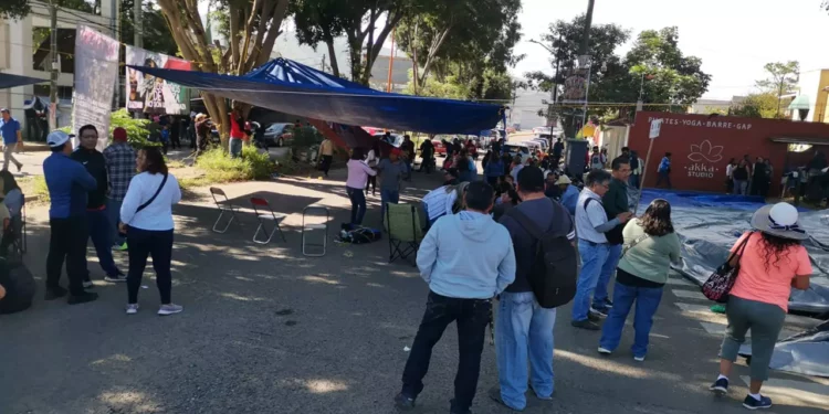 Inicia S-22 bloqueos y paro de labores de 24 horas