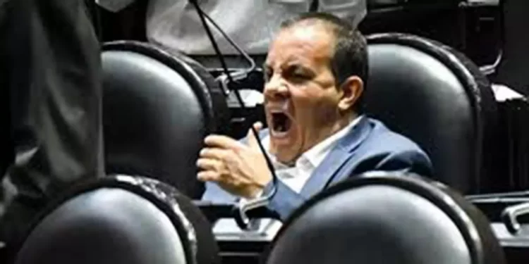 Evade Sheinbaum opinar sobre irresponsabilidad del “Cuau”