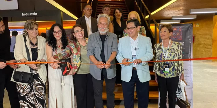Realizan en Oaxaca encuentro de oftalmólogos del FacoFest