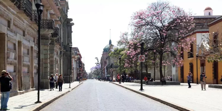 ¿Qué calles estarán cerradas por la Verbena Popular Xandú en el Centro de Oaxaca?
