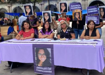 La periodista y el Consorcio para el Diálogo Parlamentario y la Equidad, exigieron que las víctimas sean escuchadas y que las resoluciones no sean tardía ni simbólicas.
