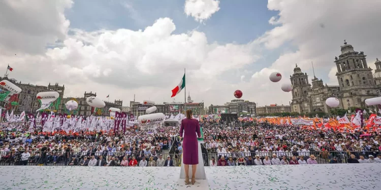 Foto: Presidencia de la República // Miles asisten al cierre de la gira nacional de rendición de cuentas de la Presidenta Claudia Sheinbaum Pardo.