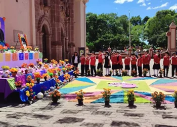 SEP confirma megapuente por Día de Muertos 2025