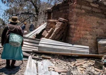 Aprueba Congreso ley para reparar desplazamiento forzado