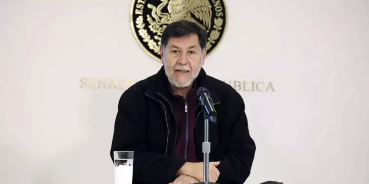 Fernández Noroña pide licencia; esconde motivos