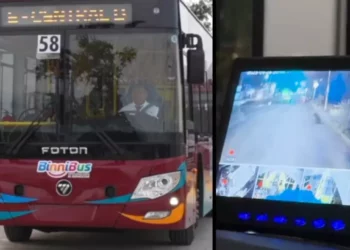 ¡Ni el BinniBus se salva! Roban dispositivo digital frente a la Central de Abasto