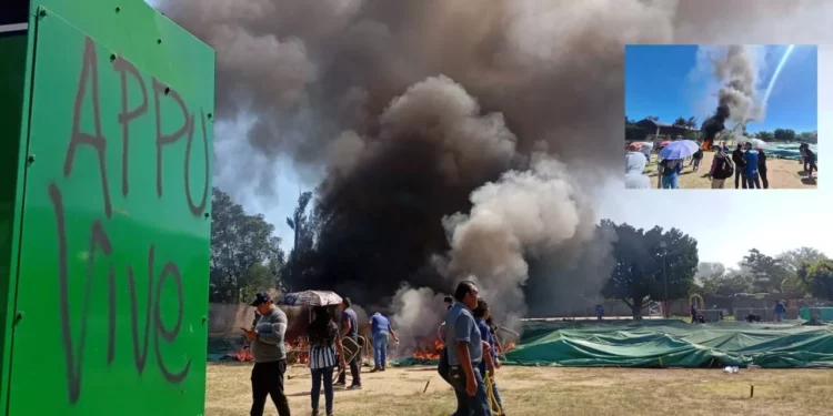 ¡Ulises Ruiz bajo fuego! Sección 22 sabotea asamblea de México Nuevo en Oaxaca