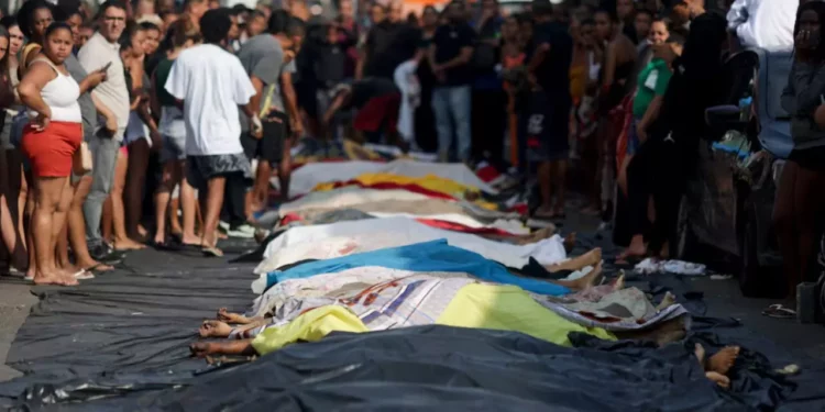 ¡Masacre en Brasil! Hallan más de 60 cuerpos tras operativo policial en Río