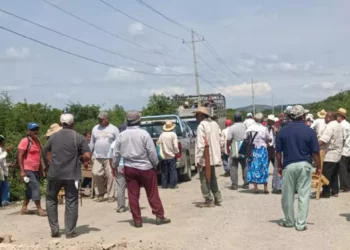 Chicapa ahorca camino a San Dionisio por tercer día; aquí las vías alternas