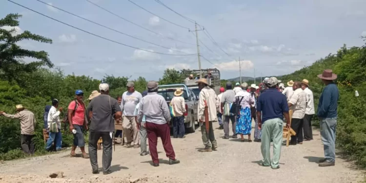 Chicapa ahorca camino a San Dionisio por tercer día; aquí las vías alternas