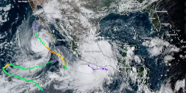 Alerta por lluvias intensas: Disturbio Tropical 90E podría impactar México este fin de semana