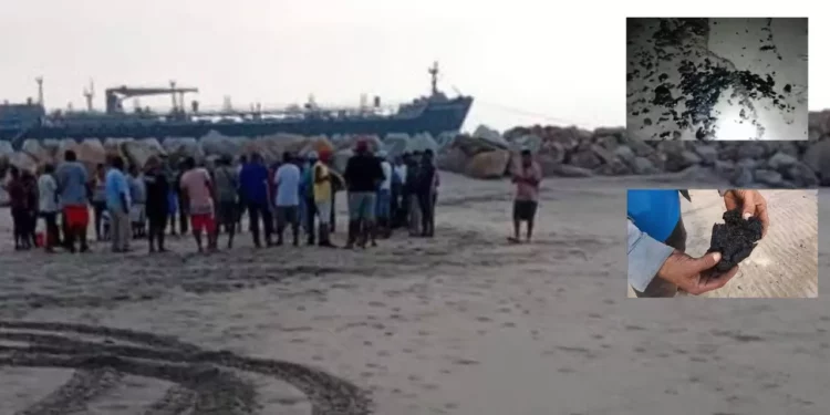 Nueva mancha de hidrocarburo en Salina Cruz: pescadores acusan a Pemex de negligencia ambiental