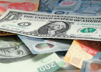 Las políticas dictadas desde la Casa Blanca continúan afectando al desempeño del peso mexicano.