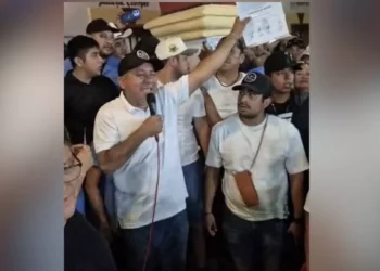 Román Valencia es electo presidente municipal de Santa María Colotepec