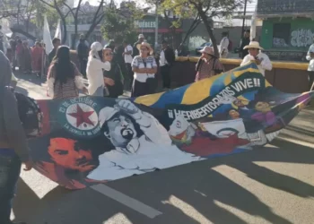 VIDEO | ¿Quince años de impunidad? El caso Heriberto Pazos vuelve a tomar las calles y exhibe las fracturas del poder en Oaxaca