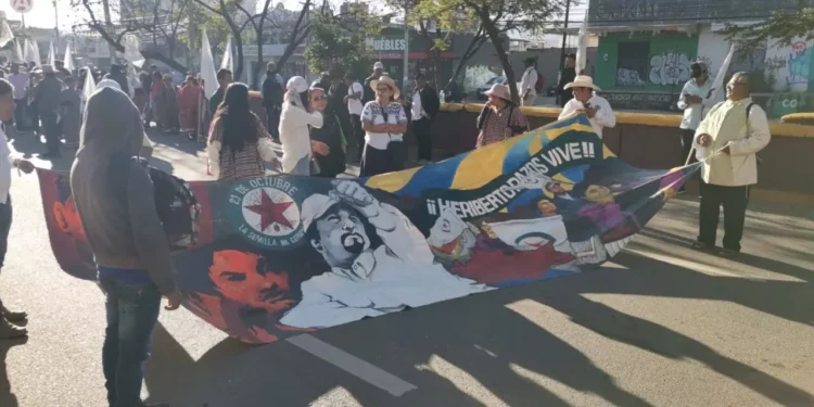 VIDEO | ¿Quince años de impunidad? El caso Heriberto Pazos vuelve a tomar las calles y exhibe las fracturas del poder en Oaxaca