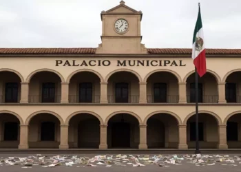 Foto: Creada con Chat GPT // Las deudas son solamente de los municipios que lo informaron o en los que se detectó, de los 546 que presentaron sus informes con base en la Ley de Disciplina Financiera.