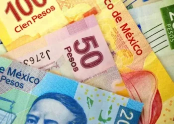 El cierre de gobierno de Estados Unidos es otro factor que continúa afectando al desempeño de la moneda mexicana.